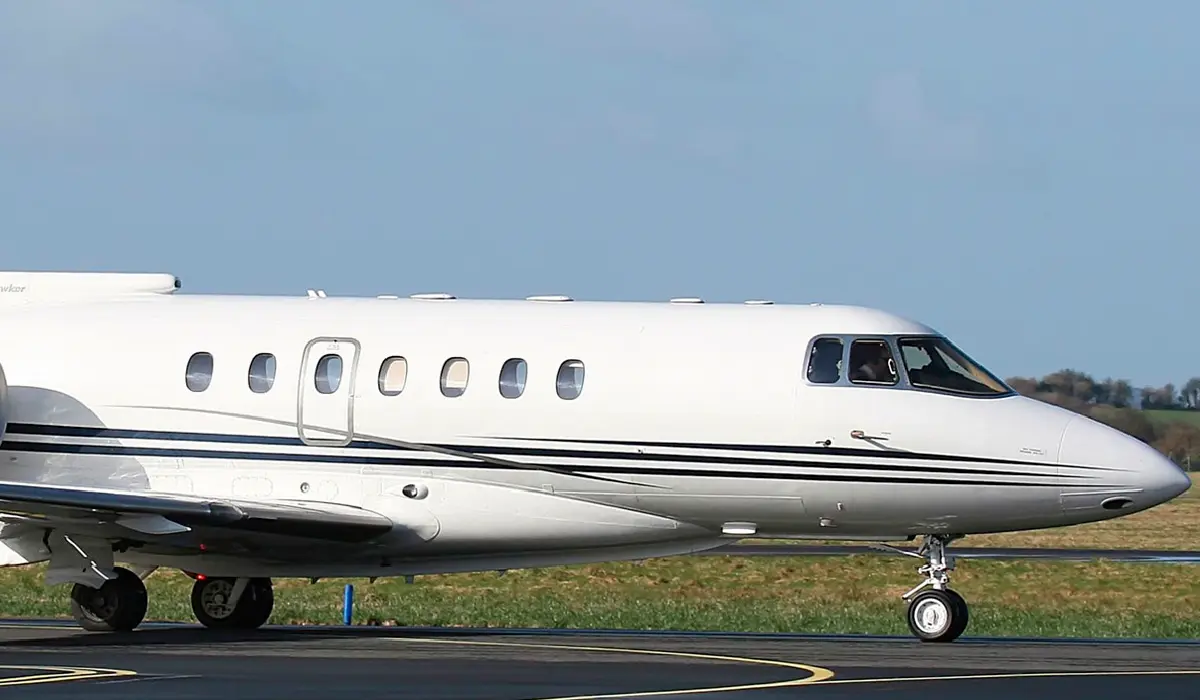 Beechcraft - Hawker 1000 - Super Midsize Jet Rentals - Preowned Super Midsize Jets - Exclusive Concierge Club.webp